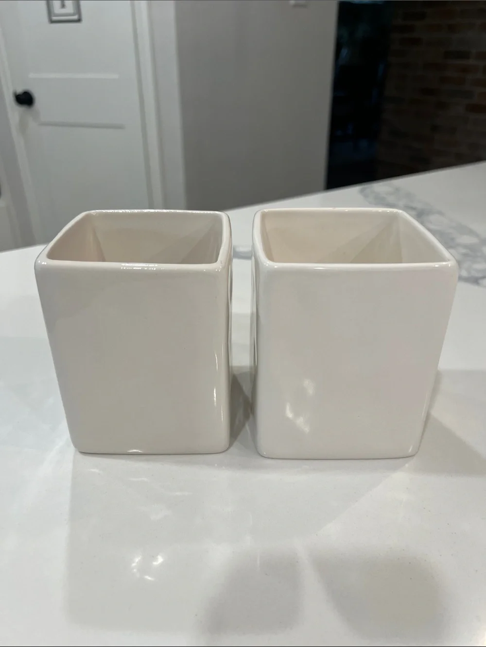 Rae Dunn 💄💋 Make up Holder.